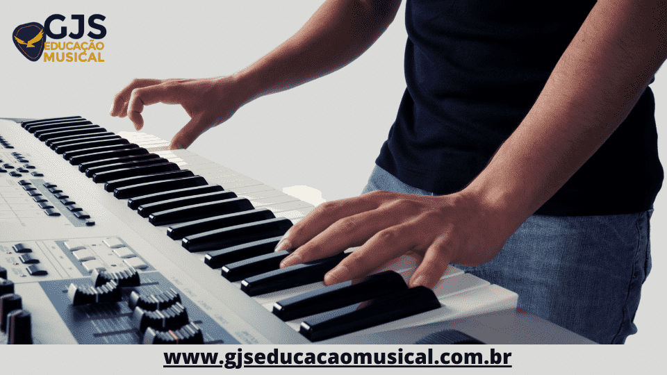Aulas de teclado - GJS Educação Musical